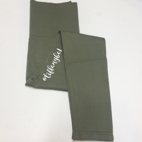 π Buttery Soft Tummy Control High Waist Leggings - Picture 6 of 11